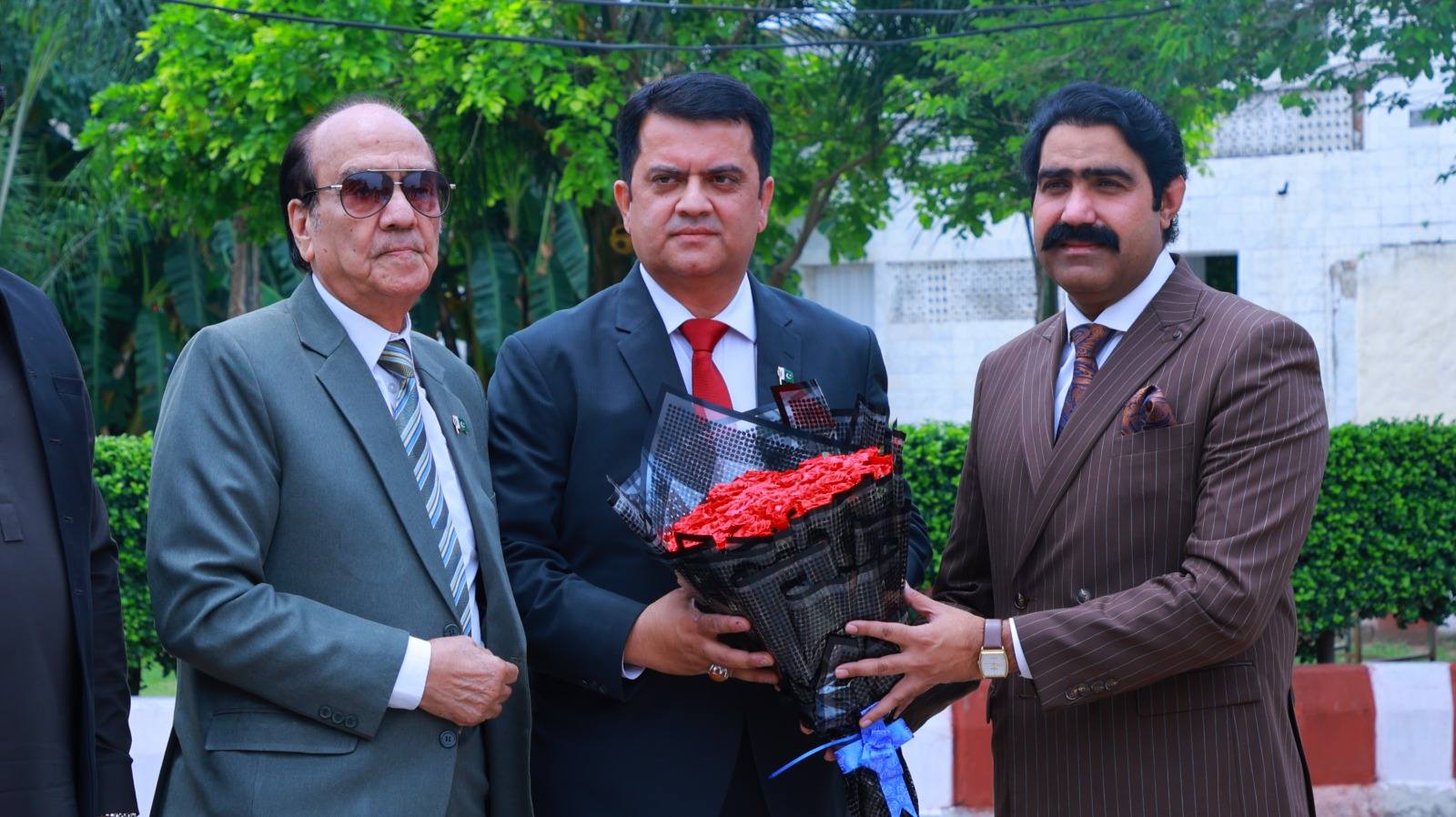 UOC Welcomes Worthy Vice Chancellor Dr. Farrukh Arsalan Siddiqui